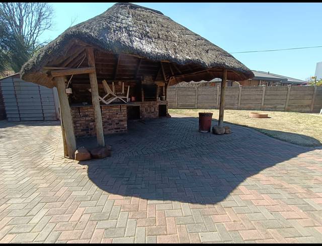 3 BEDROOM HOUSE FOR SALE IN VANDERBIJLPARK CW 5